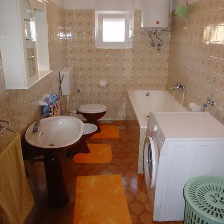 Appartement Tomy *